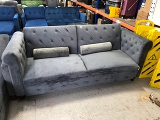 TORONTO 3 SEATER CHESTERFIELD STYLE VELVET SOFA BED IN GREY - RRP £543: LOCATION - B1
