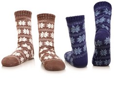 QTY OF ASSORTED ITEMS TO INCLUDE SLIPPER SOCKS 2 PAIRS BROWN BLUE: LOCATION - D RACK