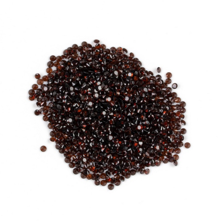 Garnet Faceted Round-cut Parcel of One Thousand Gemstones, 2.5mm