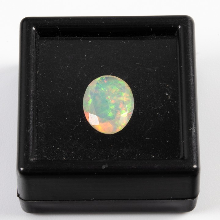 1.23ct Natural Opal Cabochon Oval-cut AAA Single Gemstone, 10x8mm.  Auction Guide: £100-£150