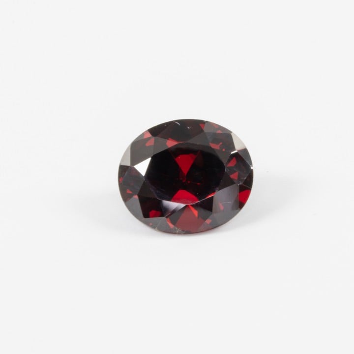 13.20ct Natural Garnet Faceted Oval-cut Single Gemstone, 12x14mm