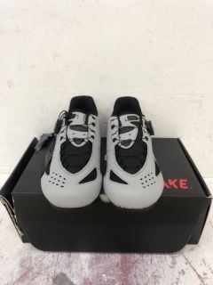 LAKE CX219 CYCLING SHOES IN GREY SIZE 9 WIDE - RRP £220