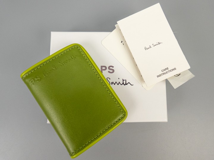Paul Smith Green Slim Fold wallet , With Box And Tag (VAT ONLY PAYABLE ON BUYERS PREMIUM)
