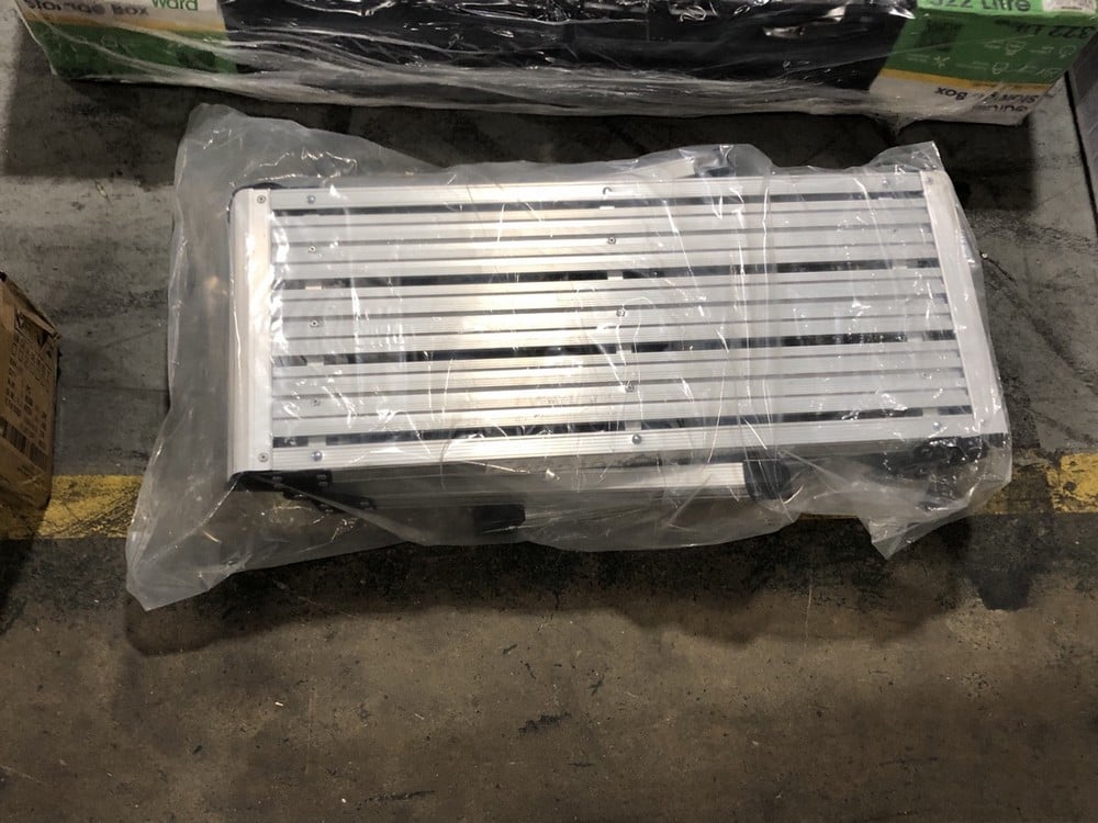 John Pye Auctions WARD GARDEN STORAGE BOX 322L TO INCLUDE 2 STEP