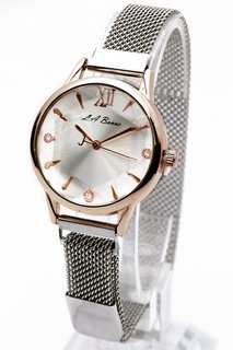 LADIES LA BANUS WATCH. FEATURING A WHITE DIAL. GOLD COLOURED BEZEL AND CASE. SILVER COLOURED CHAIN LINK METAL BRACELET WITH MAGNETIC CLASP: LOCATION - C13
