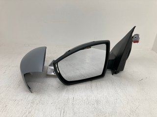 REPLACEMENT SIDE VIEW MIRROR: LOCATION - D6