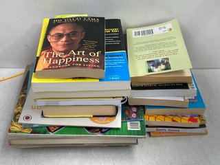 QTY OF ASSORTED BOOKS TO INCLUDE THE ART OF HAPPINESS BY HH DALAI LAMA: LOCATION - D2
