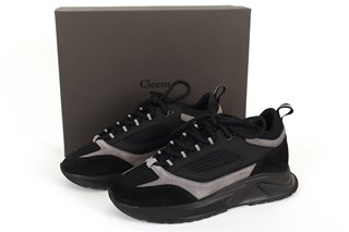 CLEENS ESSENTIAL RUNNER EVO TRAINERS IN OBSIDIAN - UK SIZE: 8 - RRP: £160.00: LOCATION - A*