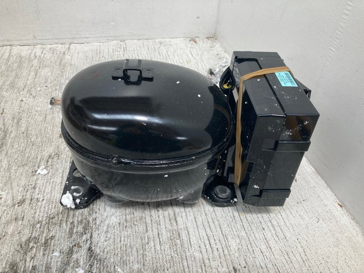 John Pye Auctions JIAXIPERA COMPRESSOR ELECTRONIC CONTROL UNIT FOR