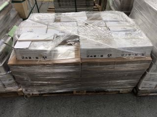 PALLET OF ASSORTED TILES TO INCLUDE GREY MARBLE METRO TILES APPROX RRP £2000: LOCATION - D2 (KERBSIDE PALLET DELIVERY)