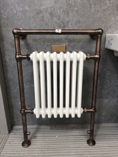 (COLLECTION ONLY) TRADITIONAL HEATED TOWEL RADIATOR IN OIL RUBBED BRONZE WITH A 8 X 3 COLUMN CAST IRON STYLE CENTRE IN WHITE 930 X 624MM - RRP £580: LOCATION - PHOTO BOOTH