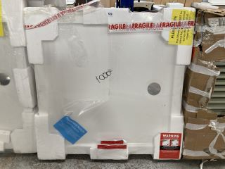 (COLLECTION ONLY) 1000MM SQUARE SHOWER TRAY - RRP £299: LOCATION - R2 BACK RACK