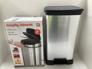 MORPHY RICHARDS CHROMA 42 LITRE SENSOR BIN IN CHROME TO ALSO INCLUDE CURVER DECO 20 LITRE RECTANGULAR BIN IN SILVER: LOCATION - WH8