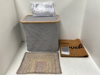 4 X ASSORTED HOMEWARE ITEMS TO INCLUDE TEXTURED DOORMAT IN MULTI COLOUR: LOCATION - G2