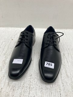 OFFICE LONDON MENS LEATHER LACE UP SHOES IN BLACK - SIZE UK 10: LOCATION - G5