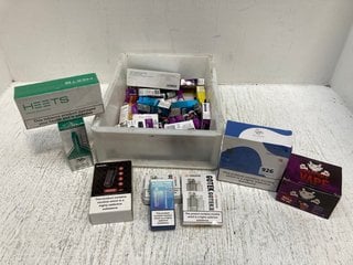 QTY OF ASSORTED VAPE ITEMS TO INCLUDE BOX OF ELFBAR DISPOSABLE VAPES IN BLUEBERRY SOUR RASPBERRY (PLEASE NOTE: 18+YEARS ONLY. ID MAY BE REQUIRED): LOCATION - G15