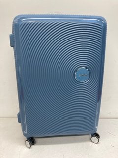 AMERICAN TOURISTER SOUNDBOX 67CM 4-WHEELED SUITCASE IN STONE BLUE - RRP £125: LOCATION - WH3