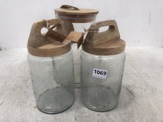 QTY OF ASSORTED NKUKU ITEMS TO INCLUDE NKUKU SHAAN STORAGE JAR IN CLEAR: LOCATION - BR5