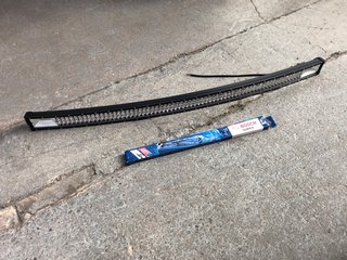 BOSCH SUPER PLUS SP19 WIPER BLADES TO INCLUDE LED LIGHT BAR: LOCATION - A7T
