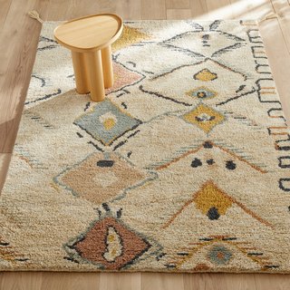 AM.PM MIRJANA HAND KNOTTED BERBER STYLE TASSEL WOOL RUG. SIZE: 200X290CM. RRP - £875: LOCATION - A5