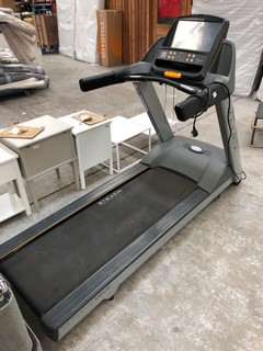 MATRIX EXERCISE TREADMILL - RRP £895: LOCATION - D6 (KERBSIDE PALLET DELIVERY)