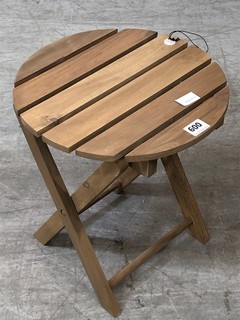FOLDING OUTDOOR COFFEE TABLE IN NATURAL: LOCATION - A3T