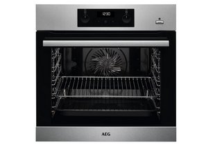 AEG BUILT IN SINGLE ELECTRIC OVEN: MODEL BES355010M - RRP £479: LOCATION - B2