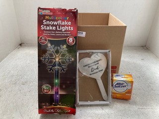 QTY OF ASSORTED HOUSEHOLD ITEMS TO INCLUDE JUST FOR CHRISTMAS MULTICOLOR SNOWFLAKE STAKE LIGHTS: LOCATION - H8