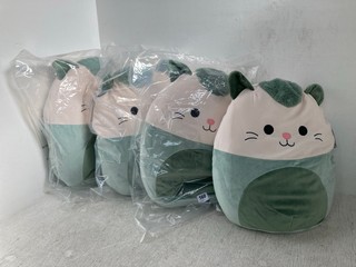 4 X SQUISHMELLOW 'WILLOUGHBY' PILLOWS/PLUSHIES: LOCATION - E5