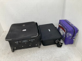 SMALL BLACK SOFT-SHELL SUITCASE TO INCLUDE PURPLE SAFETY SOFT MATS: LOCATION - E16
