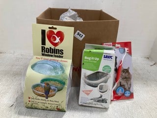 QTY OF ASSORTED PET ITEMS TO INCLUDE OUTDOOR BIRD FEEDER: LOCATION - F3