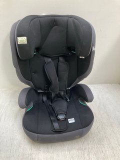 BLACK & GREY FULL BACKED CHILD'S BOOSTER SEAT: LOCATION - AR4