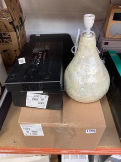 3 X ASSORTED ITEMS TO INCLUDE MOTHER OF PEARL TABLE LAMP BASE, GREY WITH OPAL ROUND SHADE TABLE/WALL LIGHT & TOUCH TASK LAMP: LOCATION - BR6
