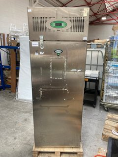 FOSTER HEAVY DUTY FREEZER FOR COMMERCIAL USE: LOCATION - A8