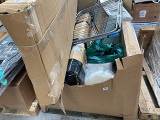 PALLET OF ASSORTED ITEMS TO INCLUDE SAMSONITE ROYAL BLUE 4 WHEEL SUITCASE & CHILDS WHITE & PINEWOOD TABLE & CHAIR SET: LOCATION - B3 (KERBSIDE PALLET DELIVERY)