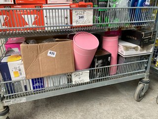 QTY OF ASSORTED ITEMS TO INCLUDE DUJUST SHOT GLASSES & STEMMED GIN GLASSES IN PINK CONTAINER & SOFT BAG: LOCATION - B8