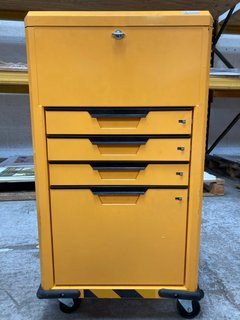 GARAGE TROLLY FOR TOOLS IN YELLOW ON WHEELS FOR EASE OF USE WITH 4 DRAWERS & TOP BOX: LOCATION - A3