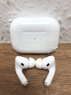 APPLE AIRPODS PRO(2ND GEN) WIRELESS EARPHONES (ORIGINAL RRP - £229) IN WHITE: MODEL NO A2190, EMC3326 (CHARGING CABLE) [JPTW16819]. THIS PRODUCT IS FULLY FUNCTIONAL AND IS PART OF OUR PREMIUM TECH AN