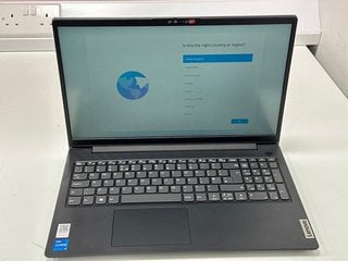 LENOVO V15 G3 IAP 256 GB LAPTOP IN BLACK. (WITH MAINS POWER CABLE, MINOR COSMETIC IMPERFECTION). 12TH GENERATION INTEL® CORE™ I5-1235U, 8 GB RAM, 15.6" SCREEN, INTEL UHD GRAPHICS [JPTM112593]. THIS P