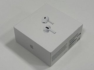 APPLE AIRPODS PRO (2 GEN) WITH MAGSAFE CHARGING CASE EARPHONES IN WHITE: MODEL NO A2698 A2699 A2700 (WITH BOX & ALL ACCESSORIES) [JPTM112749]. THIS PRODUCT IS FULLY FUNCTIONAL AND IS PART OF OUR PREM