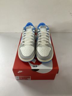 NIKE DUNKS LOW TRAINERS - UK SIZE 9