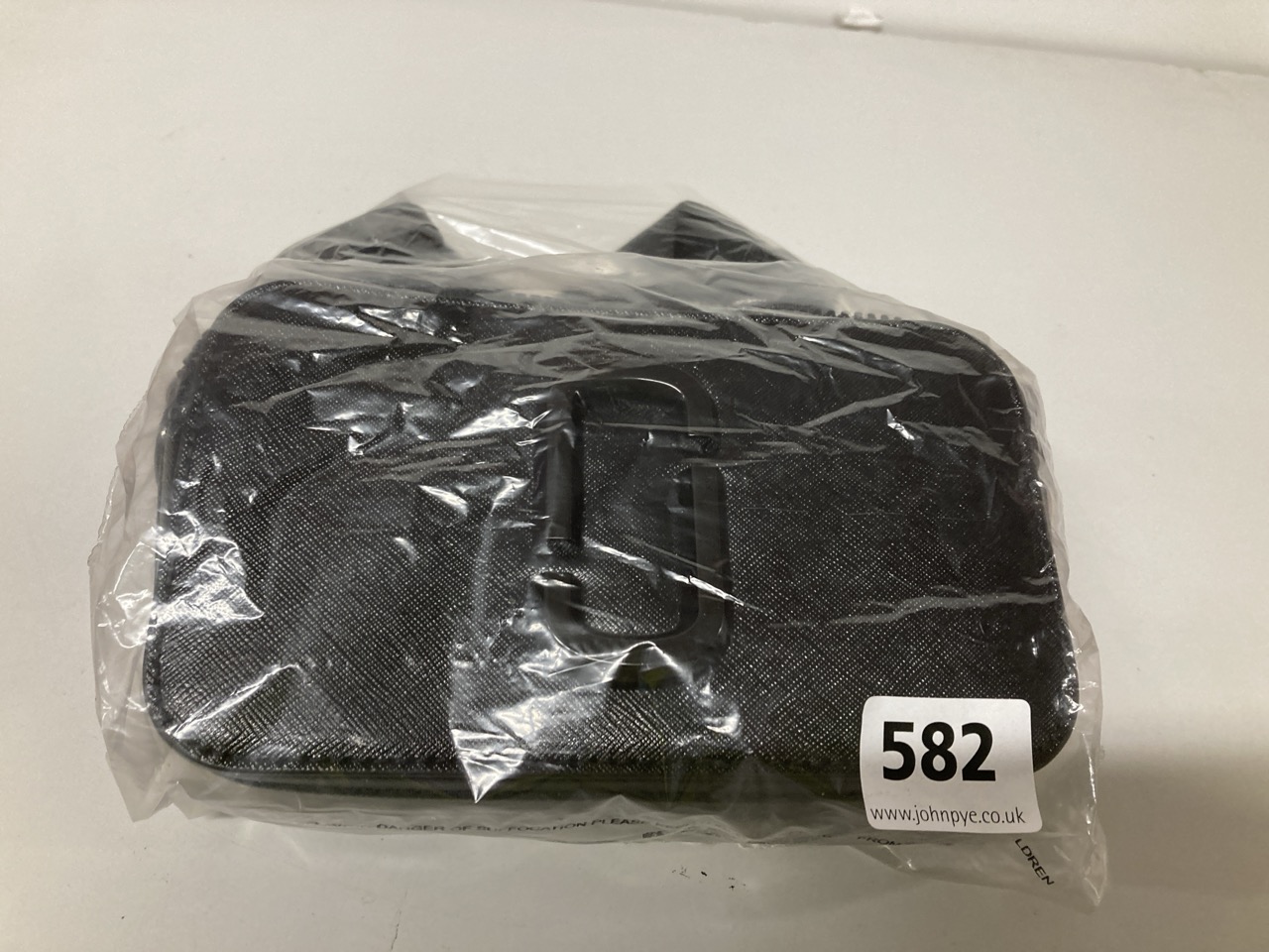 John Pye Auctions MARC JACOBS THE SNAPSHOT TONAL CROSS BODY BAG BLACK