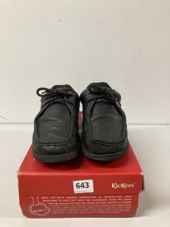 PAIR OF KICKERS FRAGMA LACE UP SHOES BLACK  SIZE 9