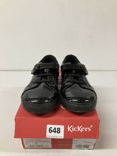 PAIR OF KICKERS TOVNI LO VEL BLOOM PATENT SCHOOL SHOES BLACK SIZE 11 YOUNGER