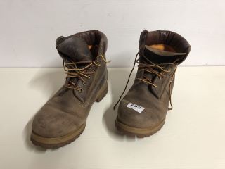 TIMBERLAND MENS BOOTS (SIZE UNKNOWN)