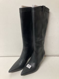 UNBRANDED KNEE HIGH BOOTS SIZE:7UK