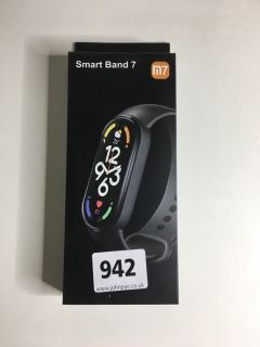 SMART BAND 7 FITNESS TRACKER WATCH IN BLACK