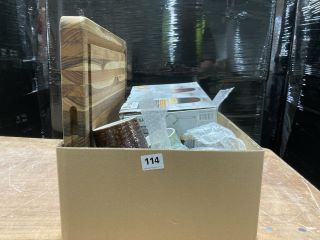 BOX OF ASSORTED ITEMS INC. CUPS