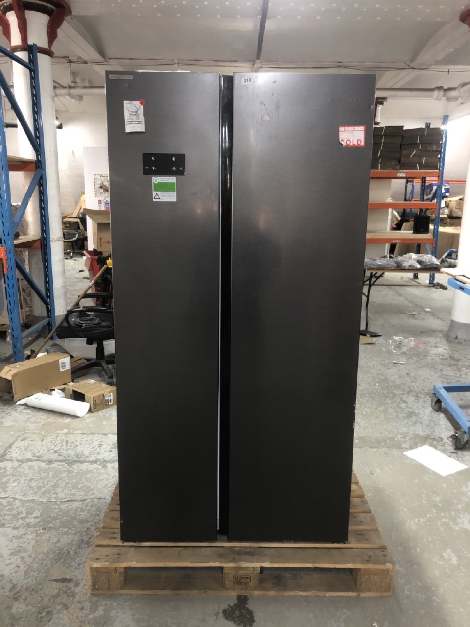 John Pye Auctions GRUNDIG AMERICAN FRIDGE FREEZER MODEL GSBSLM4VF