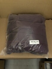 QTY OF ASSORTED ITEMS TO INCLUDE WOMENS PURPLE DRESSING GOWN. : LOCATION - E RACK